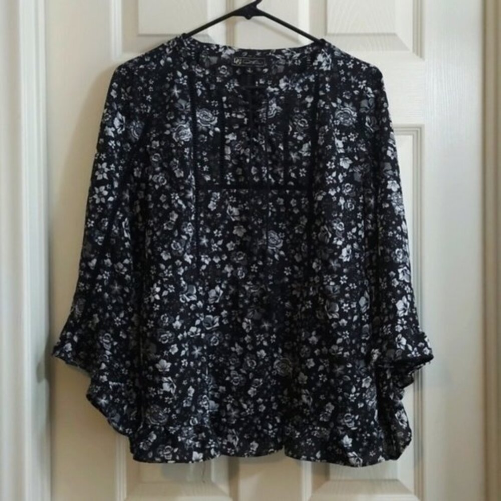 Women's DG^2 by Diane Gilman Black & Gray Floral Anthro Boho L/S Blouse Size SML